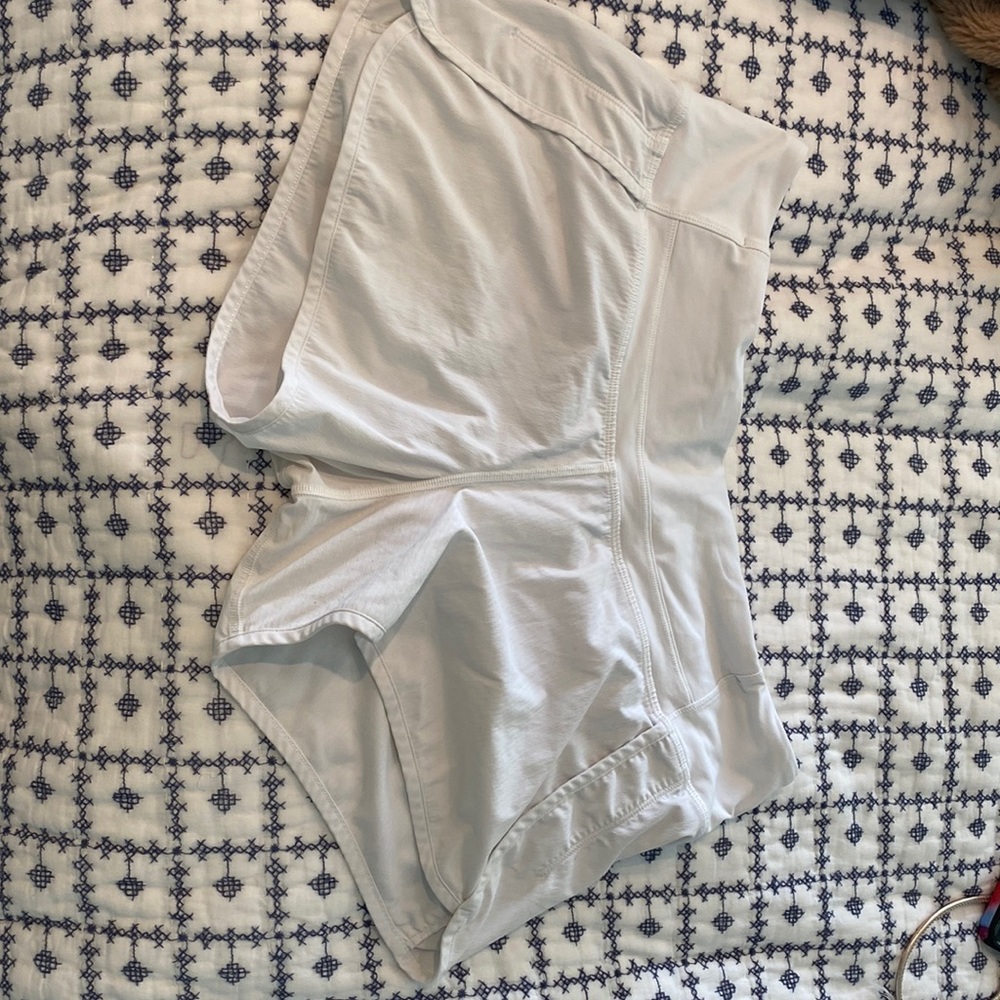 White speed ups 2.5 Lululemon